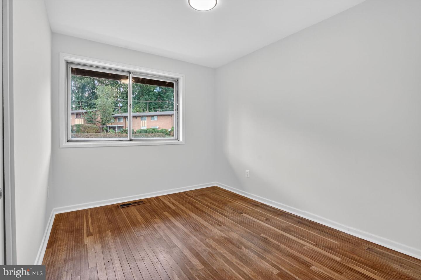 10113 FAIR WOODS DR, FAIRFAX, Virginia 22030, 3 Bedrooms Bedrooms, ,1 BathroomBathrooms,Residential,For sale,10113 FAIR WOODS DR,VAFC2006896 MLS # VAFC2006896