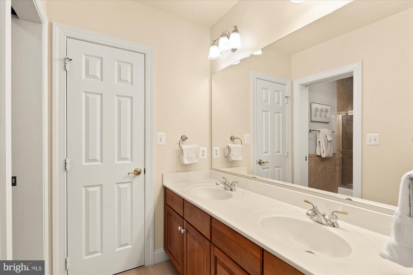 11308 STONEHOUSE PL, STERLING, Virginia 20165, 6 Bedrooms Bedrooms, ,5 BathroomsBathrooms,Residential,For sale,11308 STONEHOUSE PL,VALO2105754 MLS # VALO2105754
