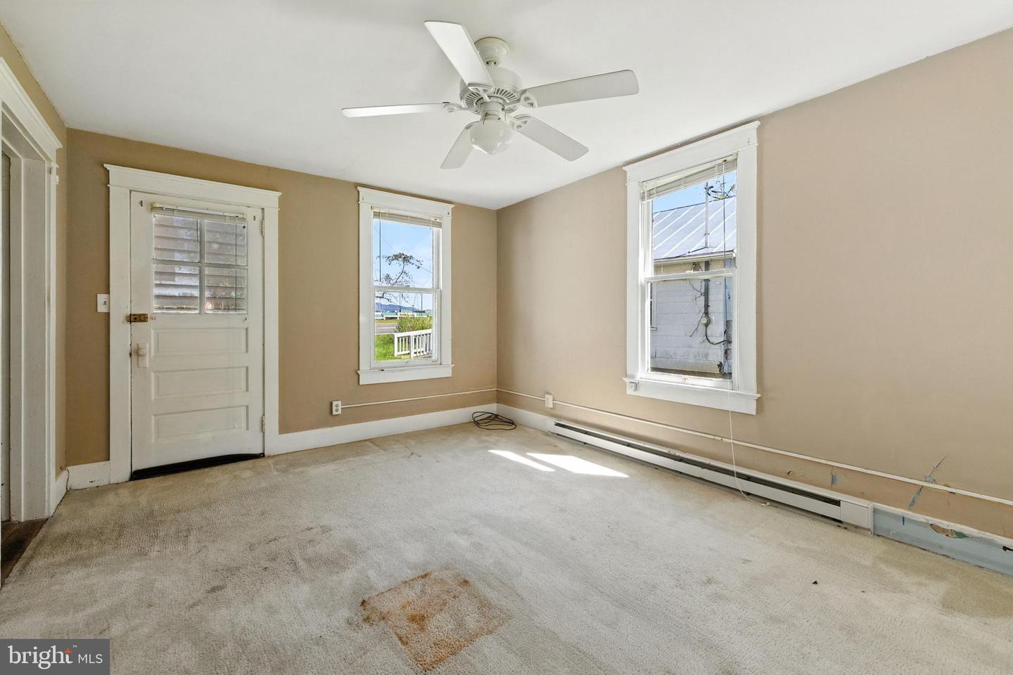 1819 US HIGHWAY 211 W, LURAY, Virginia 22835, 3 Bedrooms Bedrooms, ,2 BathroomsBathrooms,Residential,For sale,1819 US HIGHWAY 211 W,VAPA2005312 MLS # VAPA2005312