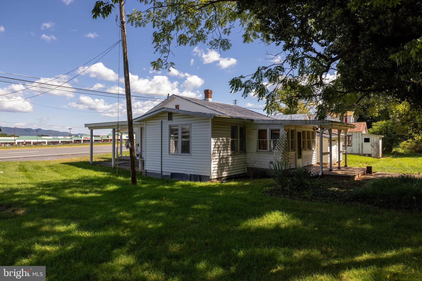 1819 US HIGHWAY 211 W, LURAY, Virginia 22835, 3 Bedrooms Bedrooms, ,2 BathroomsBathrooms,Residential,For sale,1819 US HIGHWAY 211 W,VAPA2005312 MLS # VAPA2005312