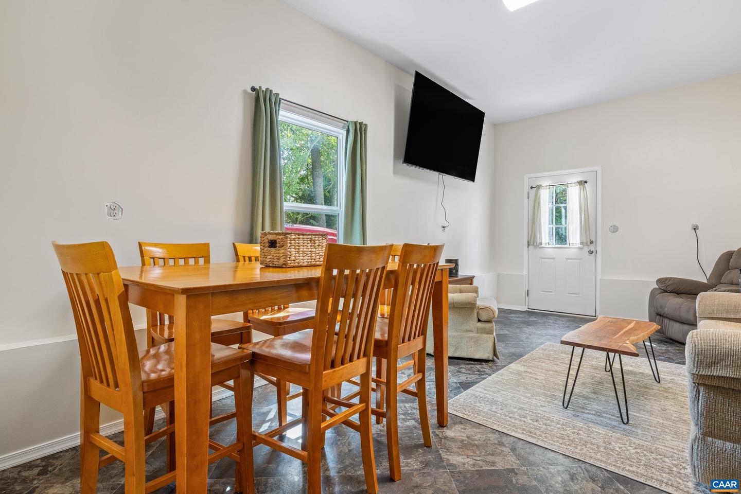 668 HADEN MARTIN RD, PALMYRA, Virginia 22963, 3 Bedrooms Bedrooms, ,1 BathroomBathrooms,Residential,For sale,668 HADEN MARTIN RD,668492 MLS # 668492