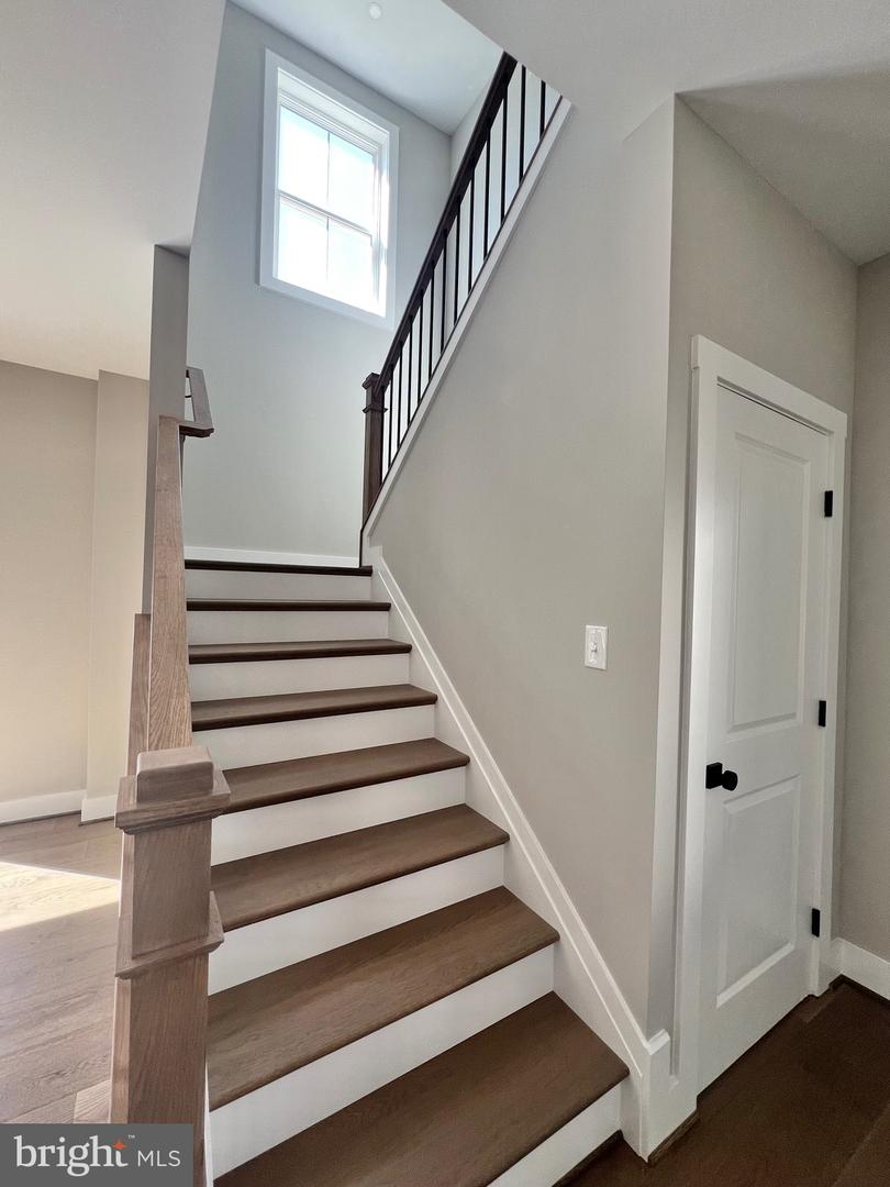 52 FAIRFAX ST, WARRENTON, Virginia 20186, 4 Bedrooms Bedrooms, ,3 BathroomsBathrooms,Residential,For sale,52 FAIRFAX ST,VAFQ2018146 MLS # VAFQ2018146