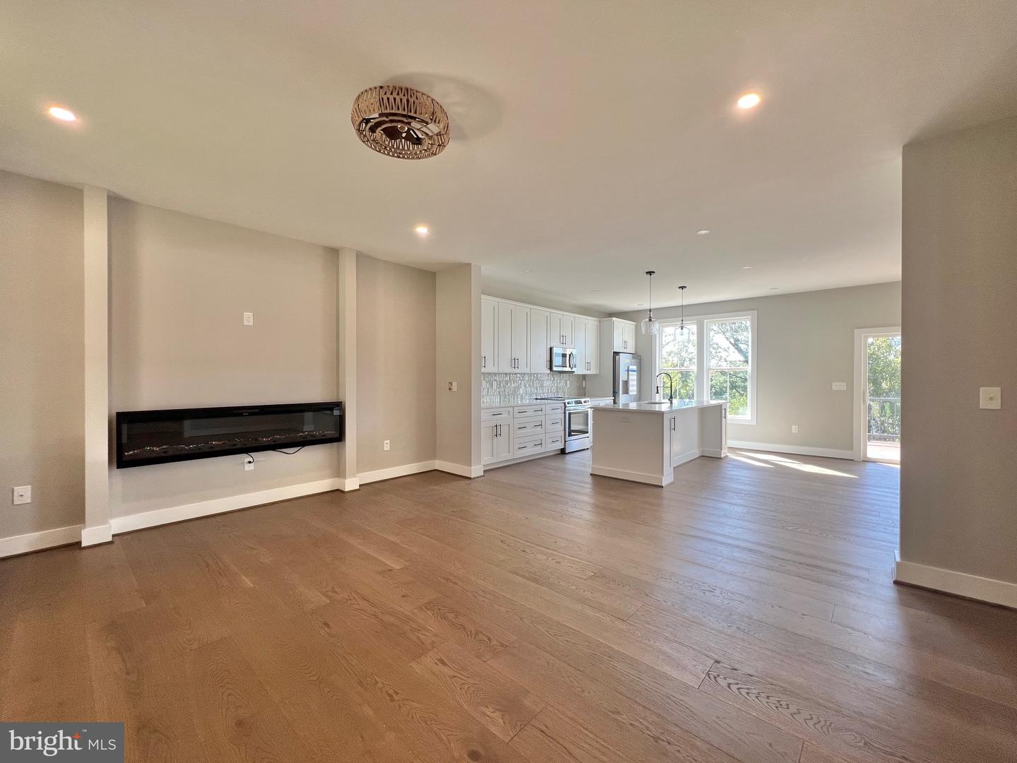 52 FAIRFAX ST, WARRENTON, Virginia 20186, 4 Bedrooms Bedrooms, ,3 BathroomsBathrooms,Residential,For sale,52 FAIRFAX ST,VAFQ2018146 MLS # VAFQ2018146