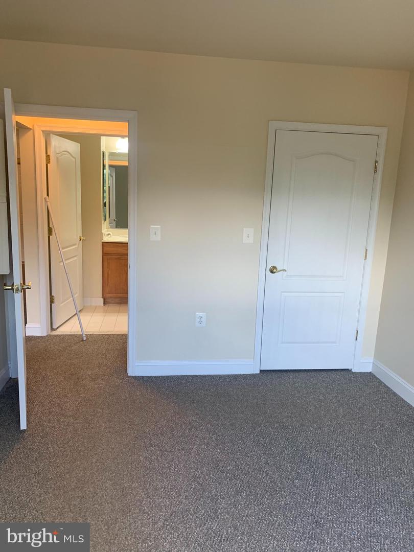 2903 SAINTSBURY PLZ #310, FAIRFAX, Virginia 22031, 2 Bedrooms Bedrooms, ,2 BathroomsBathrooms,Residential,For sale,2903 SAINTSBURY PLZ #310,VAFX2264792 MLS # VAFX2264792