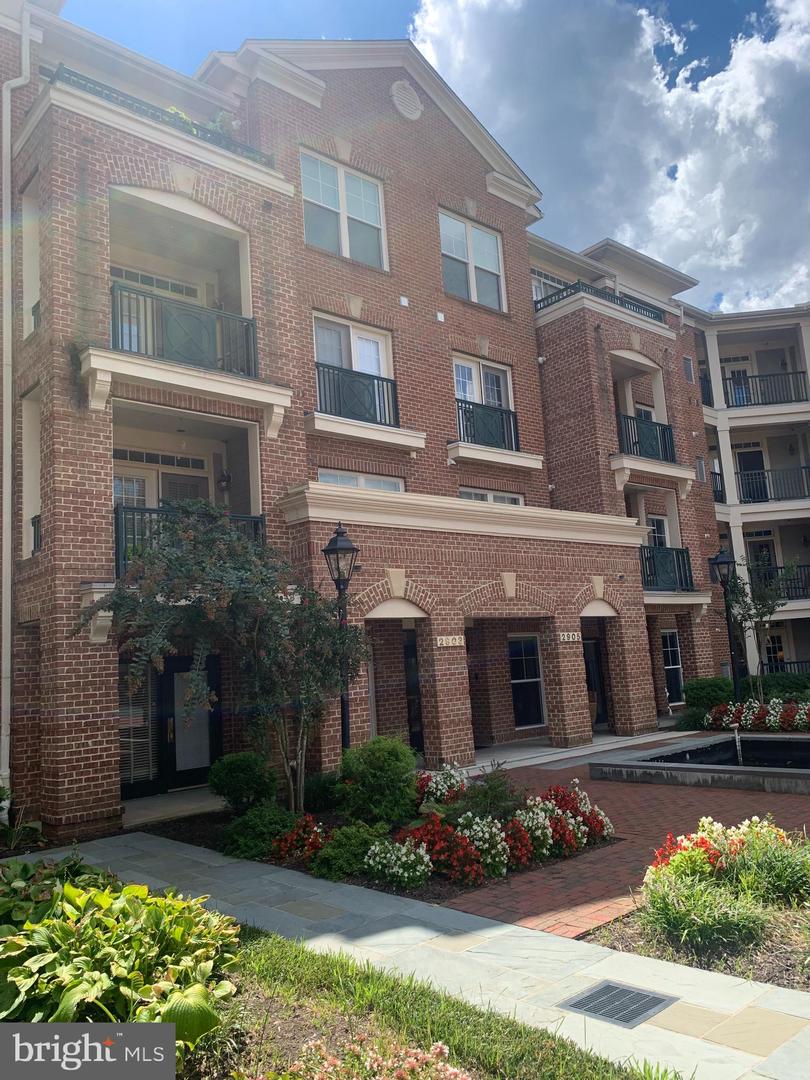 2903 SAINTSBURY PLZ #310, FAIRFAX, Virginia 22031, 2 Bedrooms Bedrooms, ,2 BathroomsBathrooms,Residential,For sale,2903 SAINTSBURY PLZ #310,VAFX2264792 MLS # VAFX2264792