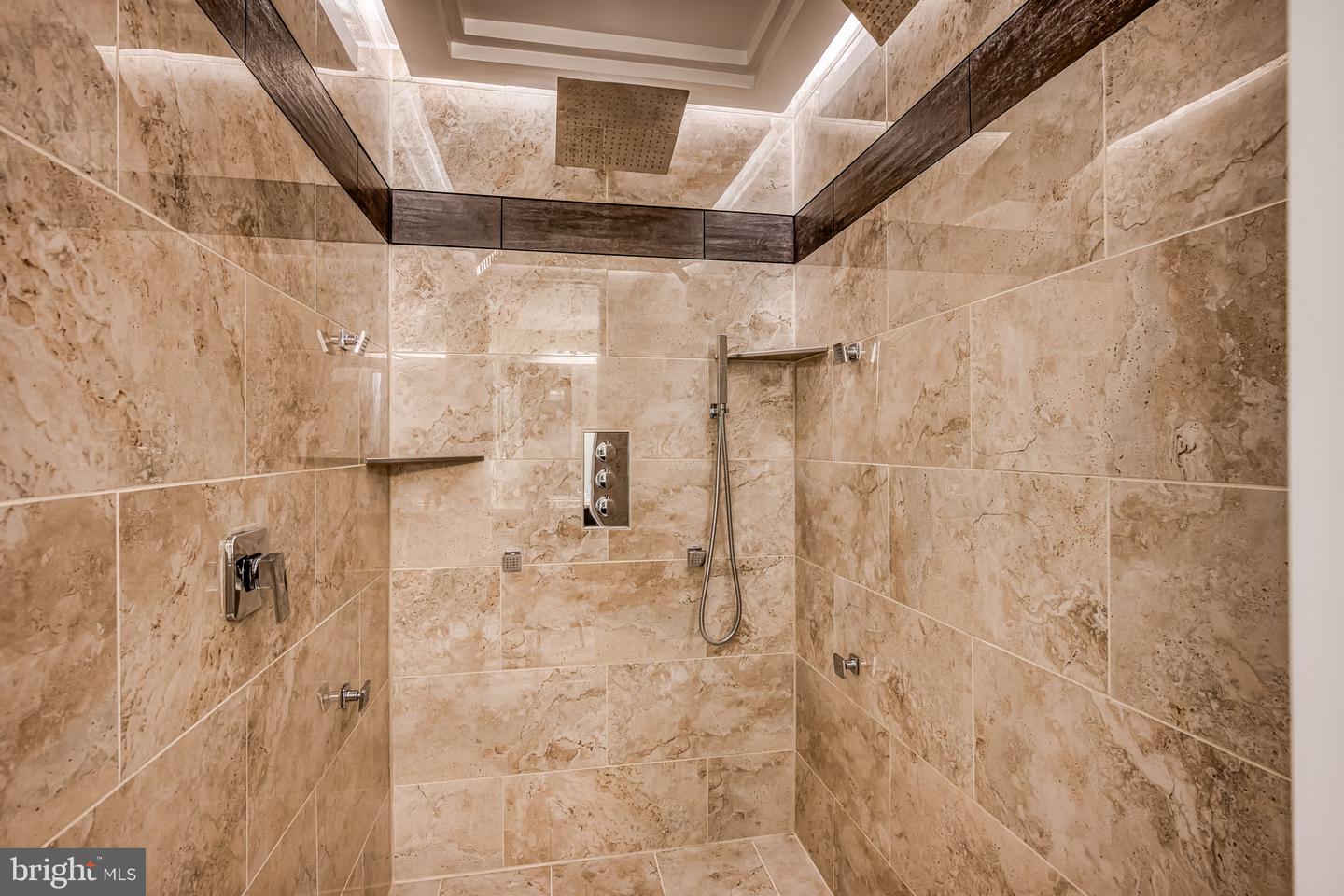 15 CLARION DR, FREDERICKSBURG, Virginia 22405, 5 Bedrooms Bedrooms, ,2 BathroomsBathrooms,Residential,For sale,15 CLARION DR,VAST2042382 MLS # VAST2042382