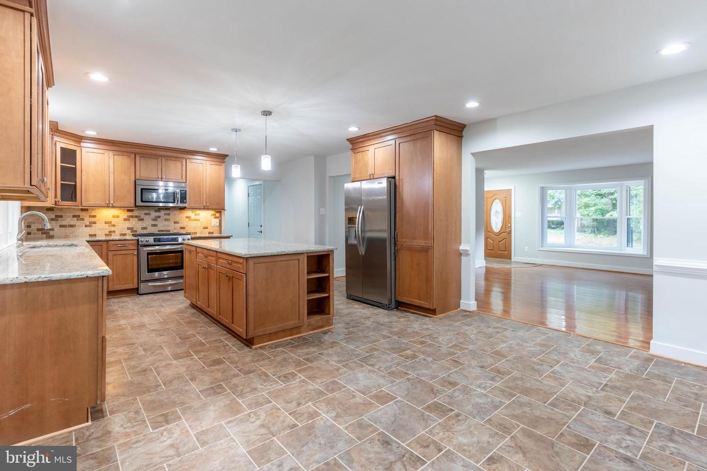15801 EDGEWOOD DR, DUMFRIES, Virginia 22025, 4 Bedrooms Bedrooms, ,3 BathroomsBathrooms,Residential,For sale,15801 EDGEWOOD DR,VAPW2103208 MLS # VAPW2103208