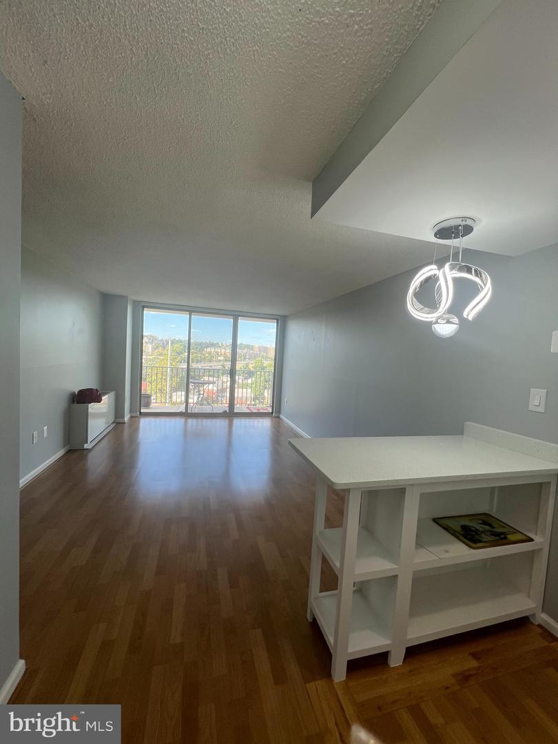 1225 MARTHA CUSTIS DR #815, ALEXANDRIA, Virginia 22302, 1 Bedroom Bedrooms, 2 Rooms Rooms,1 BathroomBathrooms,Residential,For sale,1225 MARTHA CUSTIS DR #815,VAAX2049306 MLS # VAAX2049306