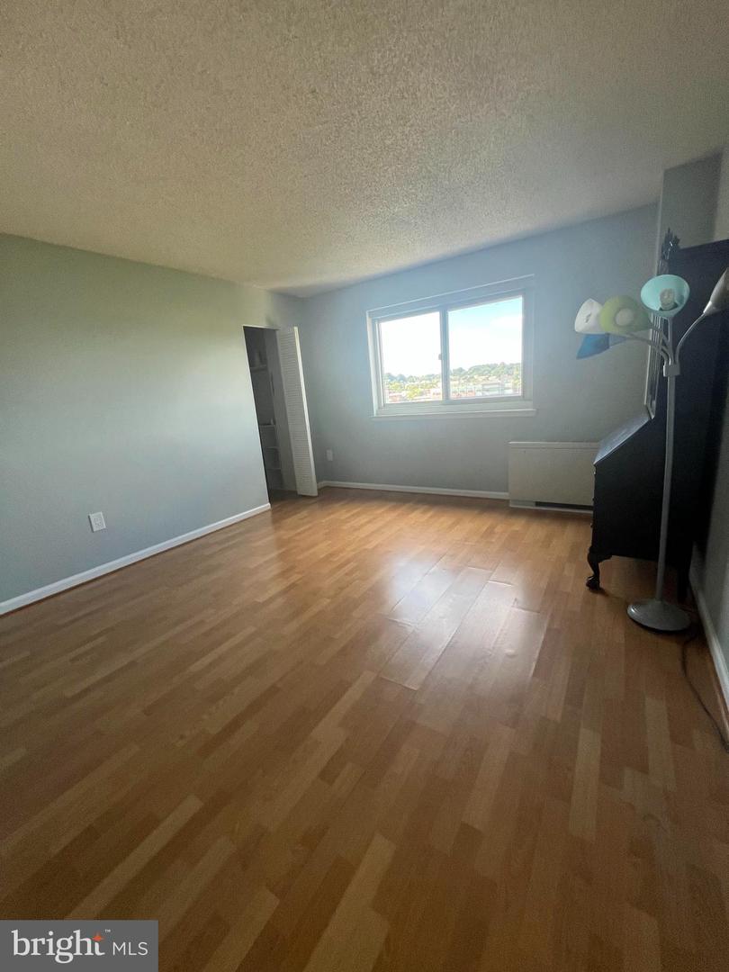1225 MARTHA CUSTIS DR #815, ALEXANDRIA, Virginia 22302, 1 Bedroom Bedrooms, 2 Rooms Rooms,1 BathroomBathrooms,Residential,For sale,1225 MARTHA CUSTIS DR #815,VAAX2049306 MLS # VAAX2049306