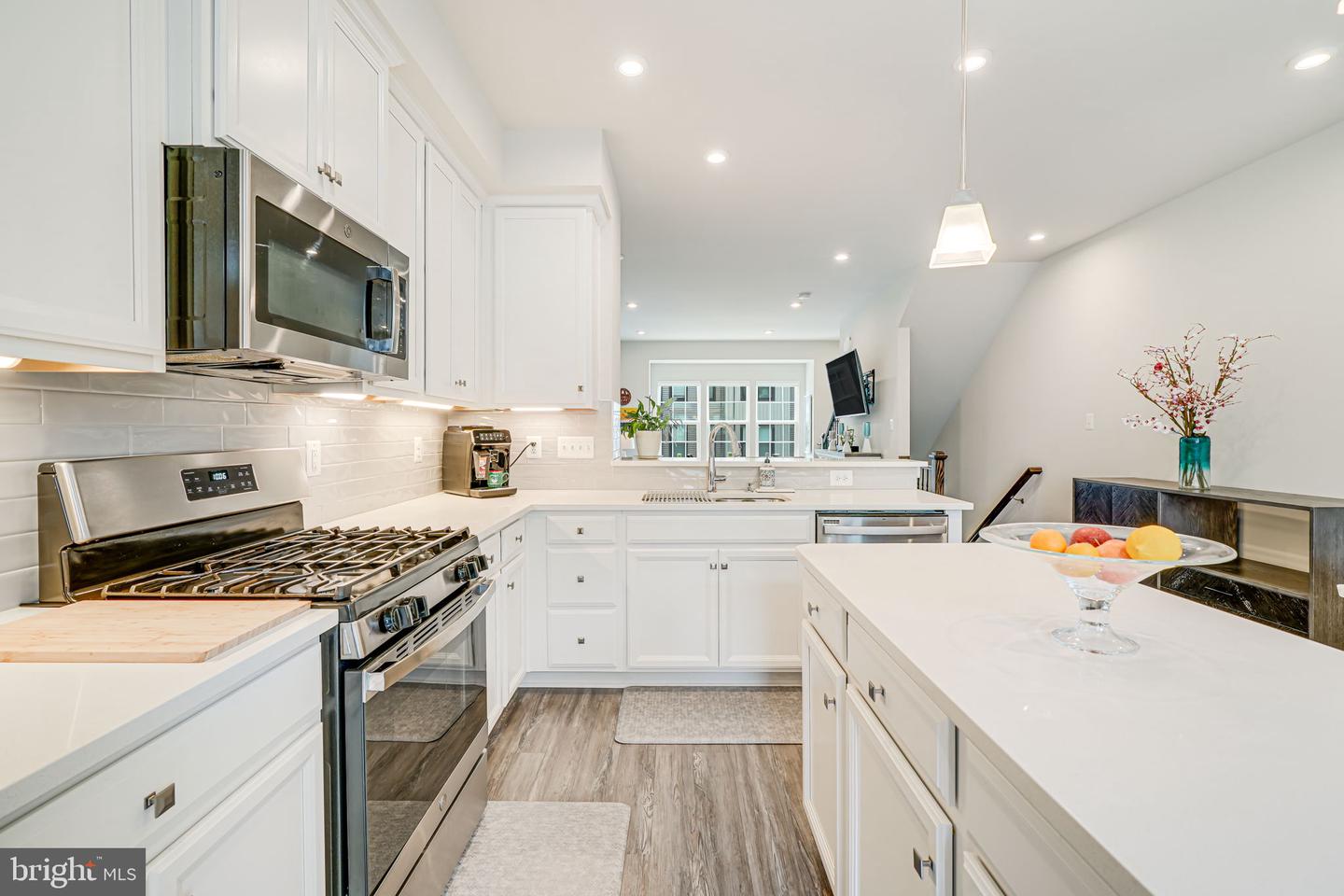 2646 VELOCITY RD, HERNDON, Virginia 20171, 3 Bedrooms Bedrooms, ,4 BathroomsBathrooms,Residential,For sale,2646 VELOCITY RD,VAFX2264950 MLS # VAFX2264950