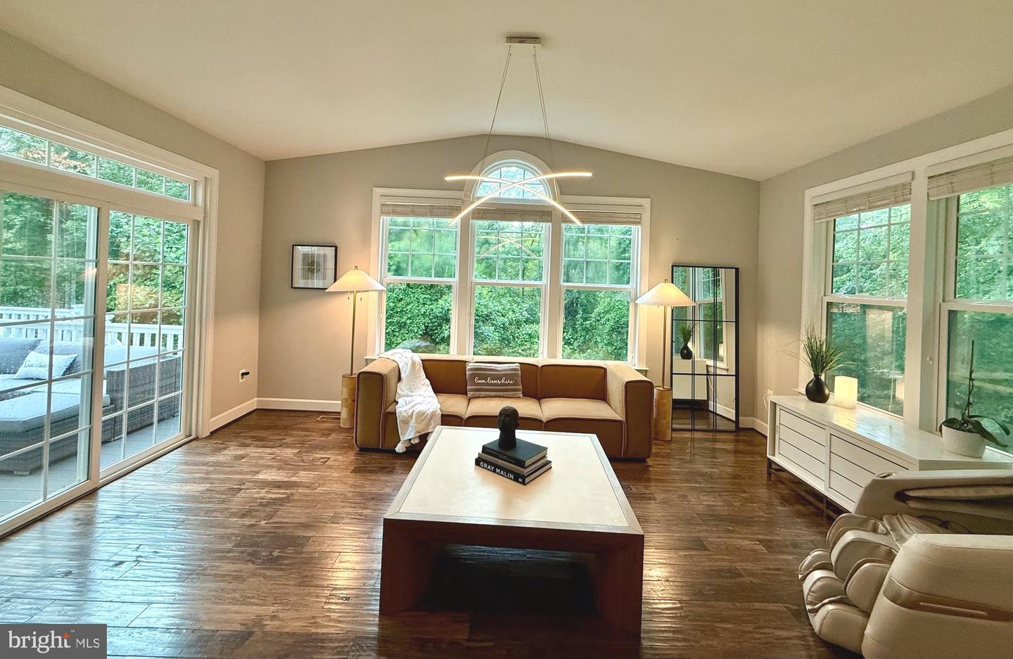 1294 SCOTTS RUN RD, MCLEAN, Virginia 22102, 6 Bedrooms Bedrooms, ,5 BathroomsBathrooms,Residential,For sale,1294 SCOTTS RUN RD,VAFX2264958 MLS # VAFX2264958