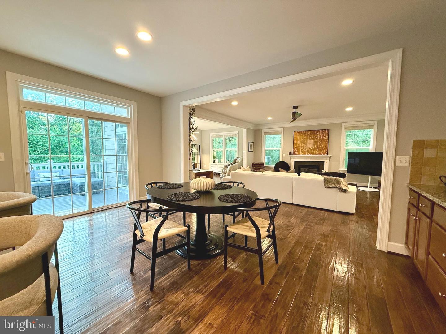 1294 SCOTTS RUN RD, MCLEAN, Virginia 22102, 6 Bedrooms Bedrooms, ,5 BathroomsBathrooms,Residential,For sale,1294 SCOTTS RUN RD,VAFX2264958 MLS # VAFX2264958
