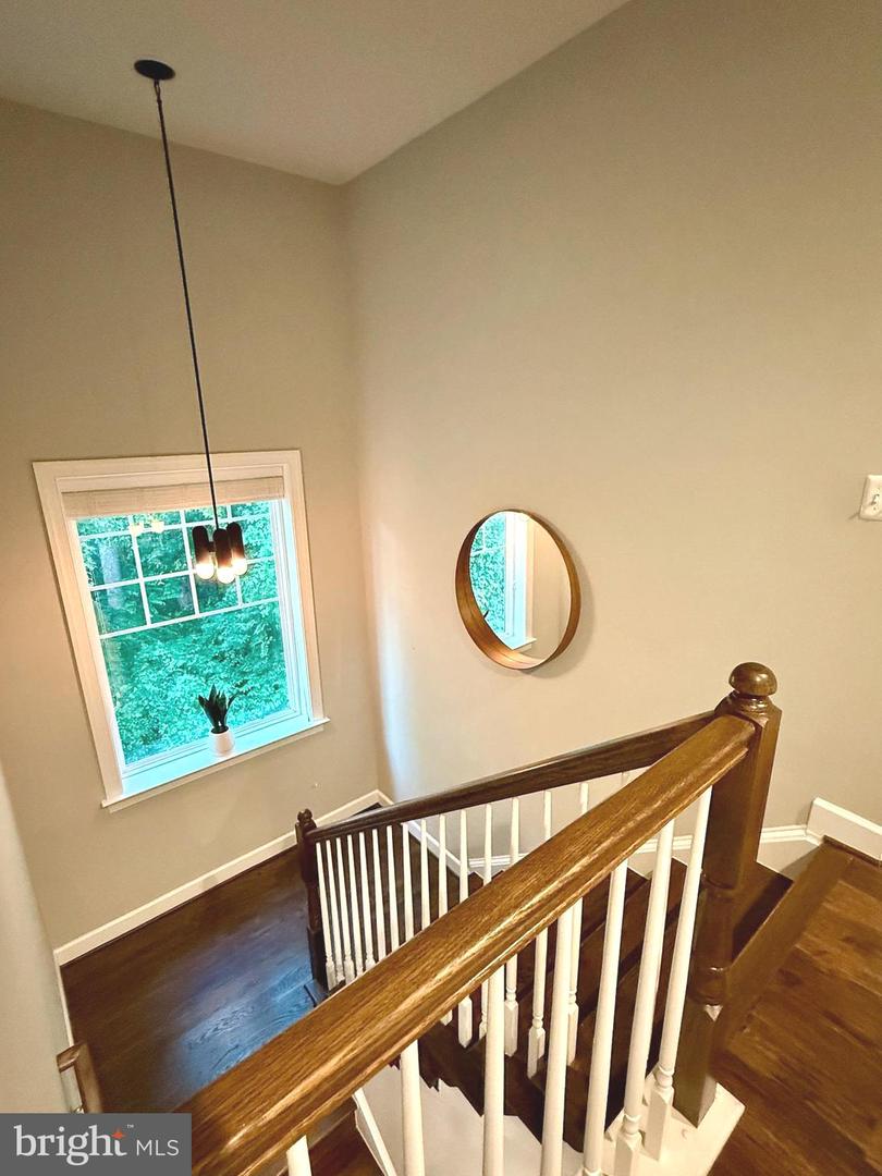 1294 SCOTTS RUN RD, MCLEAN, Virginia 22102, 6 Bedrooms Bedrooms, ,5 BathroomsBathrooms,Residential,For sale,1294 SCOTTS RUN RD,VAFX2264958 MLS # VAFX2264958
