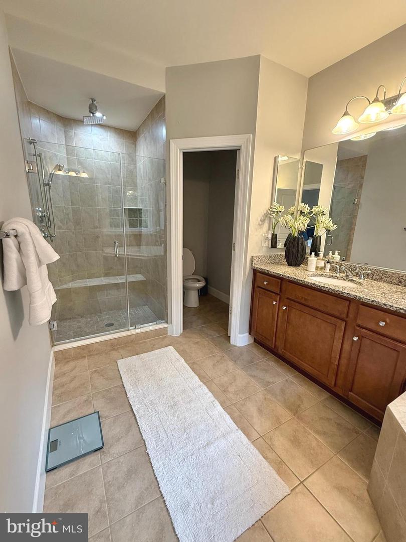 1294 SCOTTS RUN RD, MCLEAN, Virginia 22102, 6 Bedrooms Bedrooms, ,5 BathroomsBathrooms,Residential,For sale,1294 SCOTTS RUN RD,VAFX2264958 MLS # VAFX2264958