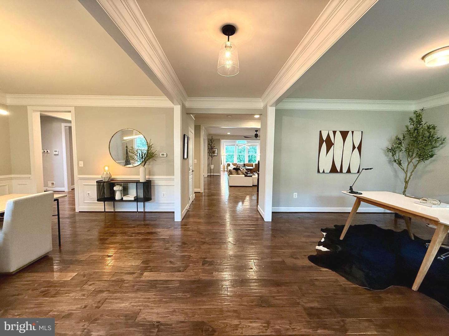 1294 SCOTTS RUN RD, MCLEAN, Virginia 22102, 6 Bedrooms Bedrooms, ,5 BathroomsBathrooms,Residential,For sale,1294 SCOTTS RUN RD,VAFX2264958 MLS # VAFX2264958