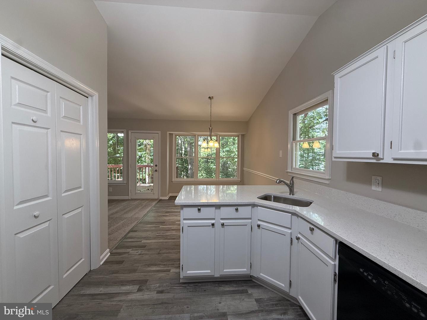 305 FAIRWAY DR, LOCUST GROVE, Virginia 22508, 3 Bedrooms Bedrooms, ,2 BathroomsBathrooms,Residential,For sale,305 FAIRWAY DR,VAOR2010666 MLS # VAOR2010666