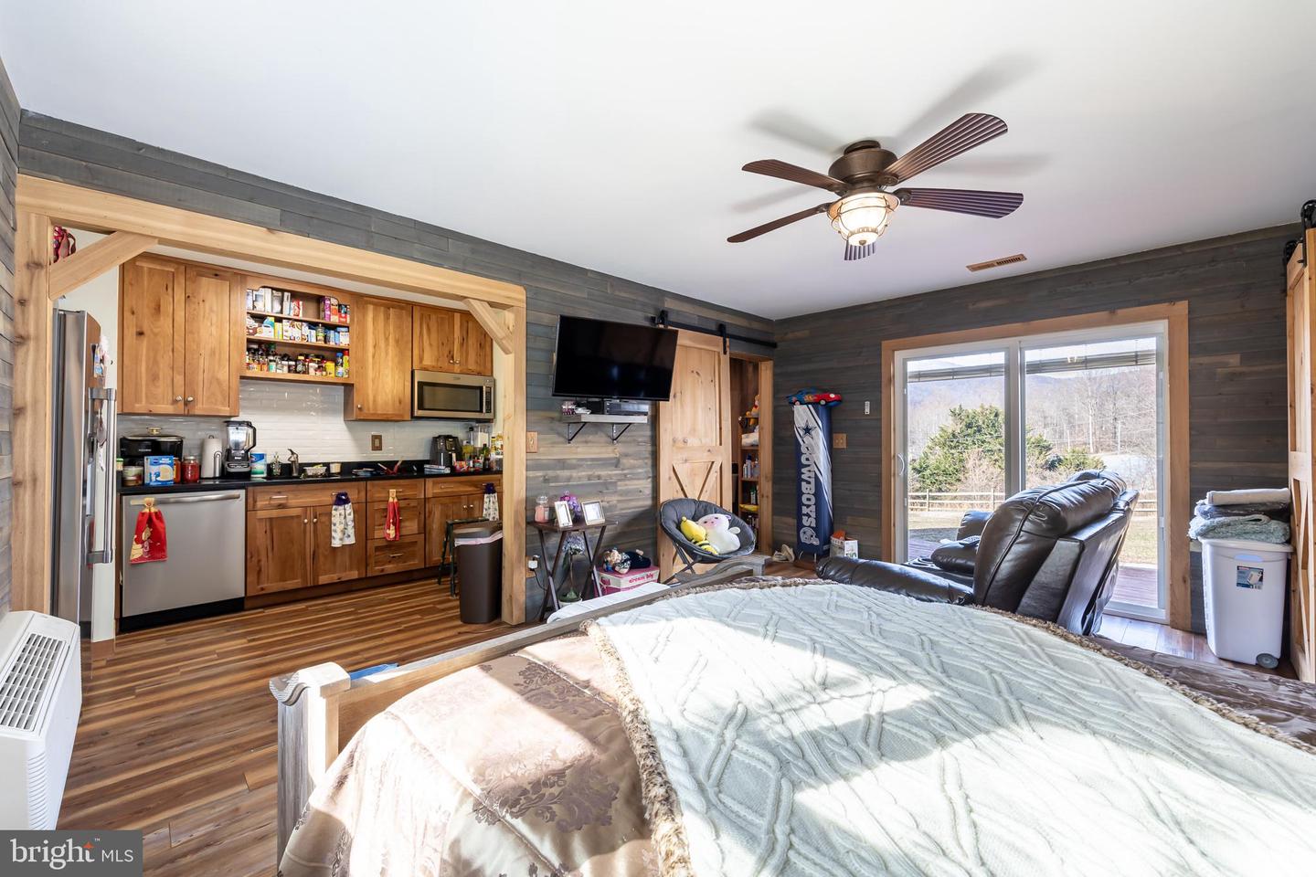 165 BROKENBACK MOUNTAIN RD, FREE UNION, Virginia 22940, 6 Bedrooms Bedrooms, ,3 BathroomsBathrooms,Residential,For sale,165 BROKENBACK MOUNTAIN RD,VAGR2000758 MLS # VAGR2000758