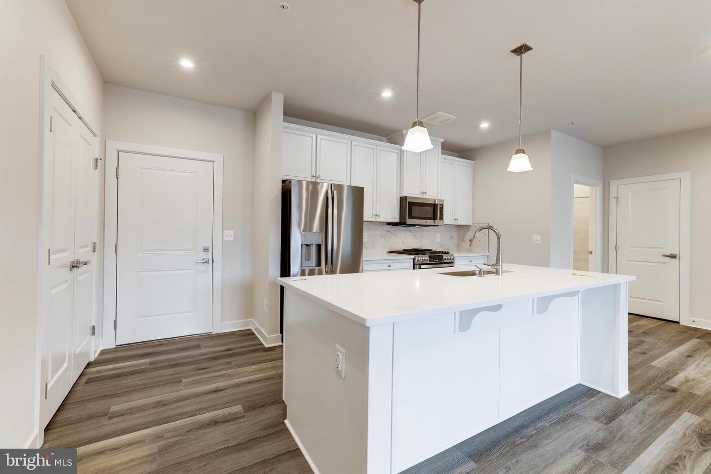 46270 MOUNT ALLEN TER #403, STERLING, Virginia 20164, 2 Bedrooms Bedrooms, ,2 BathroomsBathrooms,Residential,For sale,46270 MOUNT ALLEN TER #403,VALO2106164 MLS # VALO2106164