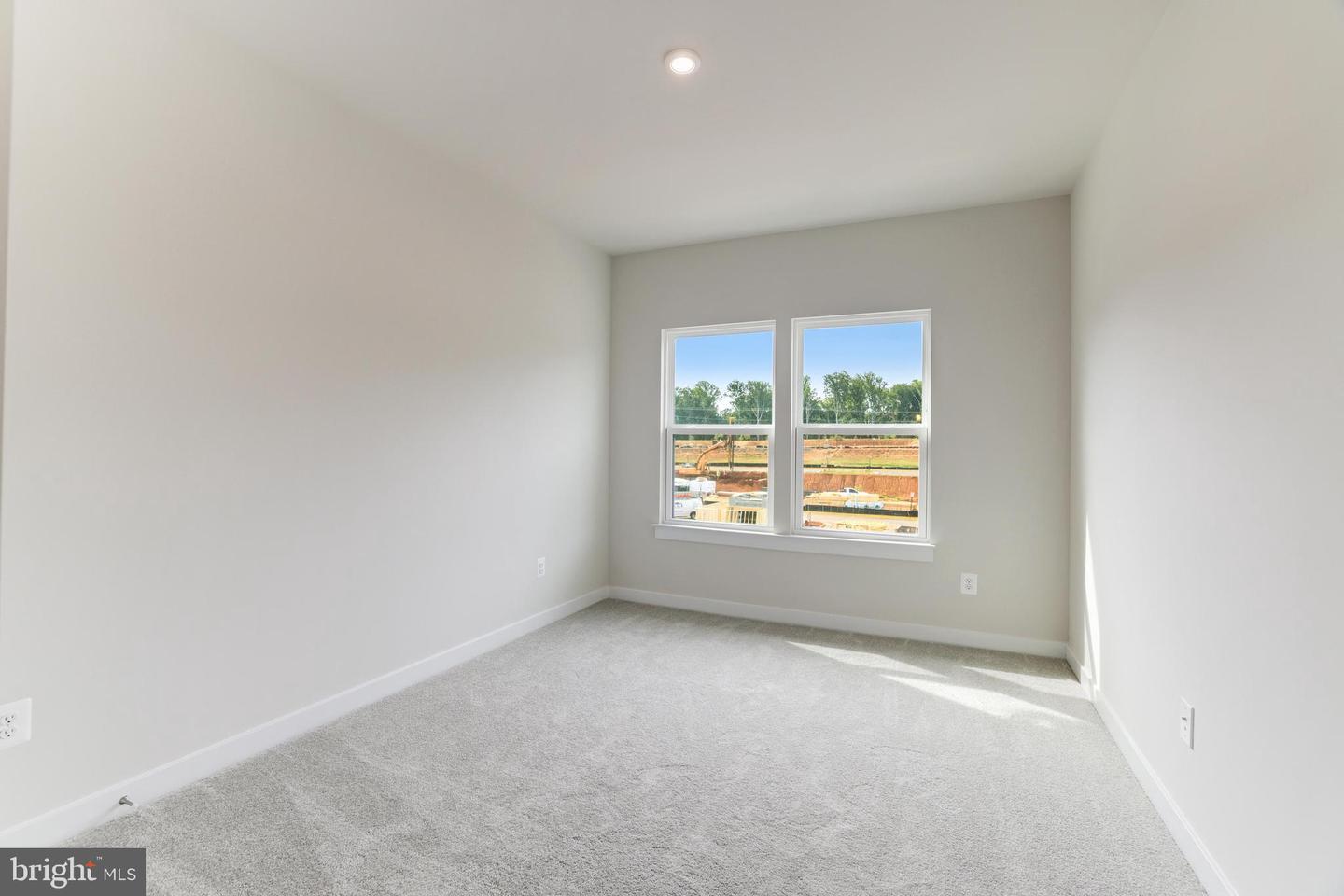 46270 MOUNT ALLEN TER #403, STERLING, Virginia 20164, 2 Bedrooms Bedrooms, ,2 BathroomsBathrooms,Residential,For sale,46270 MOUNT ALLEN TER #403,VALO2106164 MLS # VALO2106164