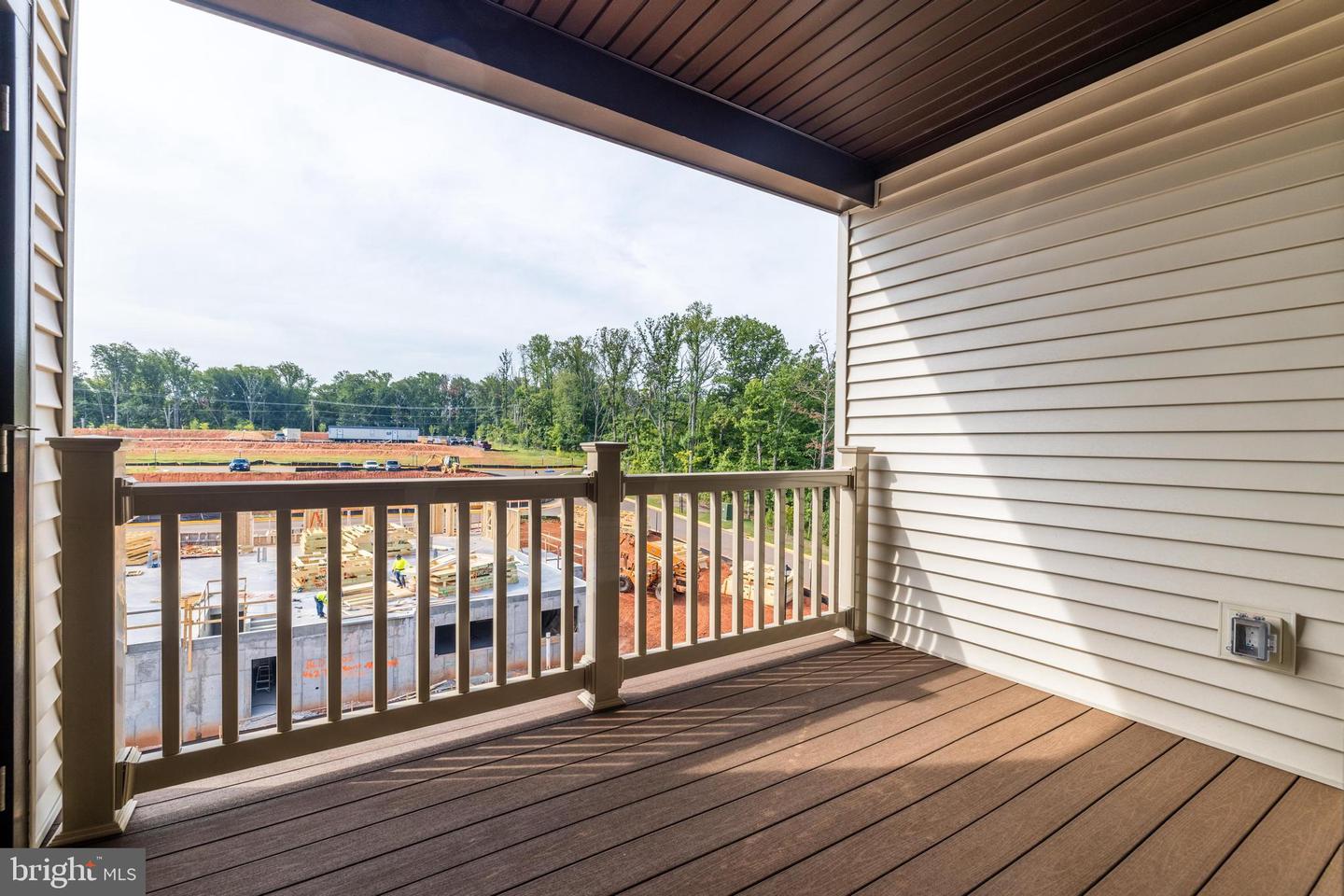 46270 MOUNT ALLEN TER #403, STERLING, Virginia 20164, 2 Bedrooms Bedrooms, ,2 BathroomsBathrooms,Residential,For sale,46270 MOUNT ALLEN TER #403,VALO2106164 MLS # VALO2106164