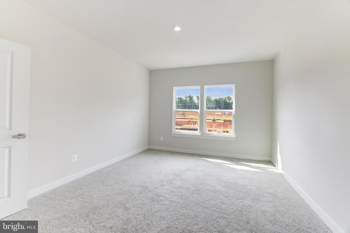 46270 MOUNT ALLEN TER #403, STERLING, Virginia 20164, 2 Bedrooms Bedrooms, ,2 BathroomsBathrooms,Residential,For sale,46270 MOUNT ALLEN TER #403,VALO2106164 MLS # VALO2106164