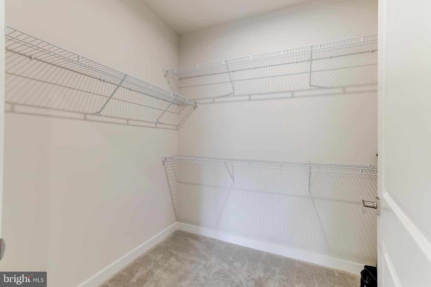 46270 MOUNT ALLEN TER #403, STERLING, Virginia 20164, 2 Bedrooms Bedrooms, ,2 BathroomsBathrooms,Residential,For sale,46270 MOUNT ALLEN TER #403,VALO2106164 MLS # VALO2106164