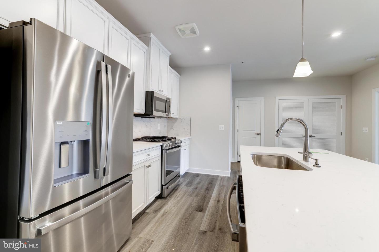 46270 MOUNT ALLEN TER #403, STERLING, Virginia 20164, 2 Bedrooms Bedrooms, ,2 BathroomsBathrooms,Residential,For sale,46270 MOUNT ALLEN TER #403,VALO2106164 MLS # VALO2106164
