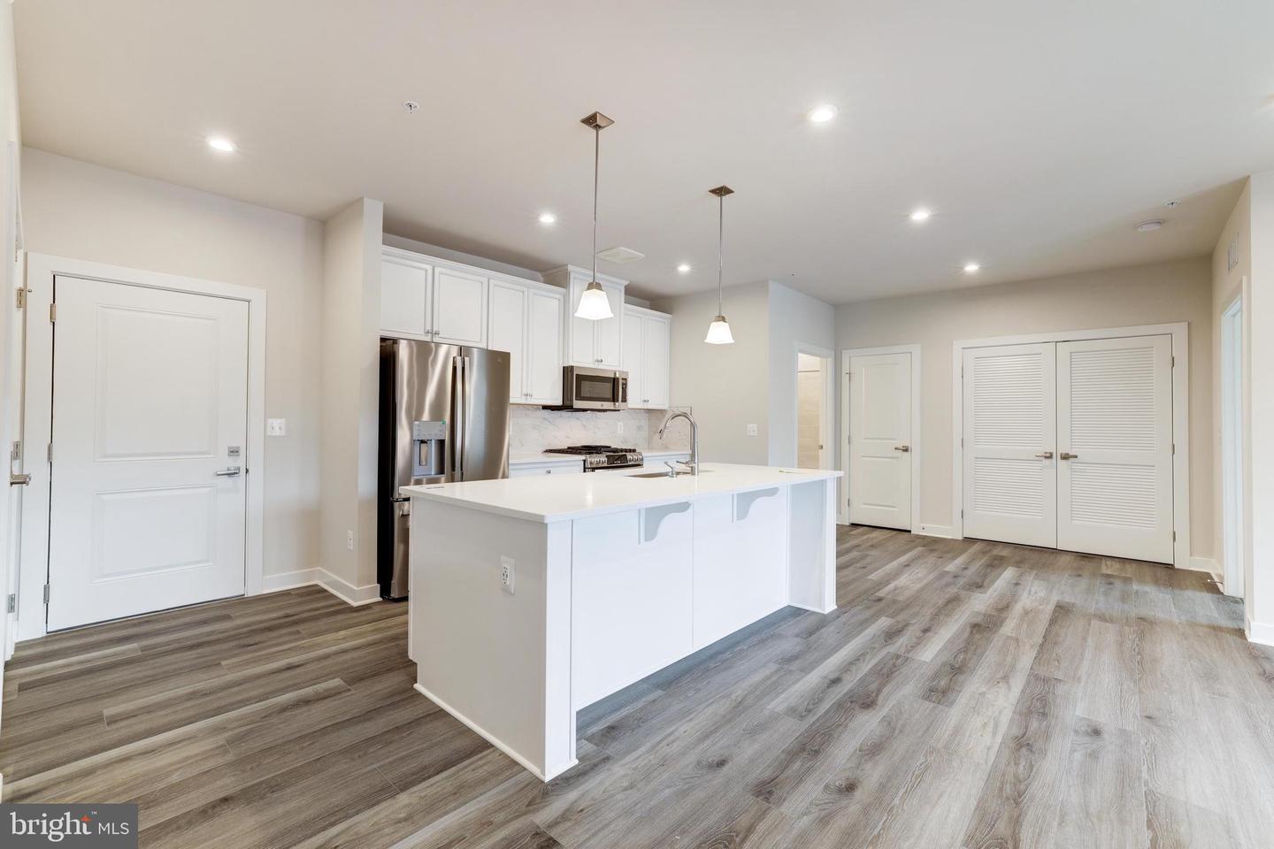 46270 MOUNT ALLEN TER #403, STERLING, Virginia 20164, 2 Bedrooms Bedrooms, ,2 BathroomsBathrooms,Residential,For sale,46270 MOUNT ALLEN TER #403,VALO2106164 MLS # VALO2106164