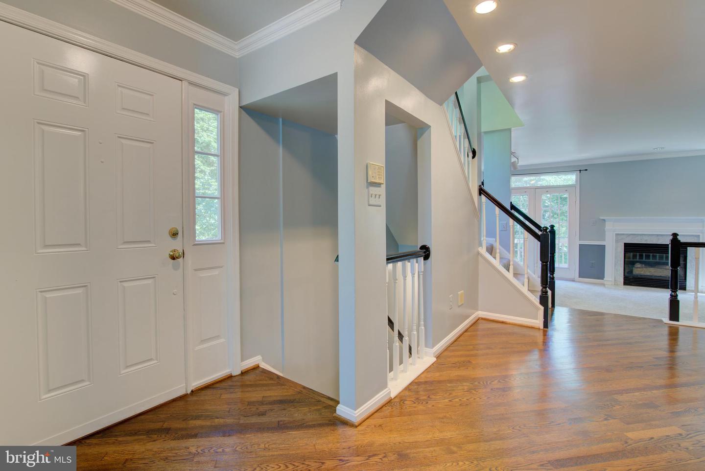 7235 WORSLEY WAY, ALEXANDRIA, Virginia 22315, 3 Bedrooms Bedrooms, ,3 BathroomsBathrooms,Residential,For sale,7235 WORSLEY WAY,VAFX2265034 MLS # VAFX2265034