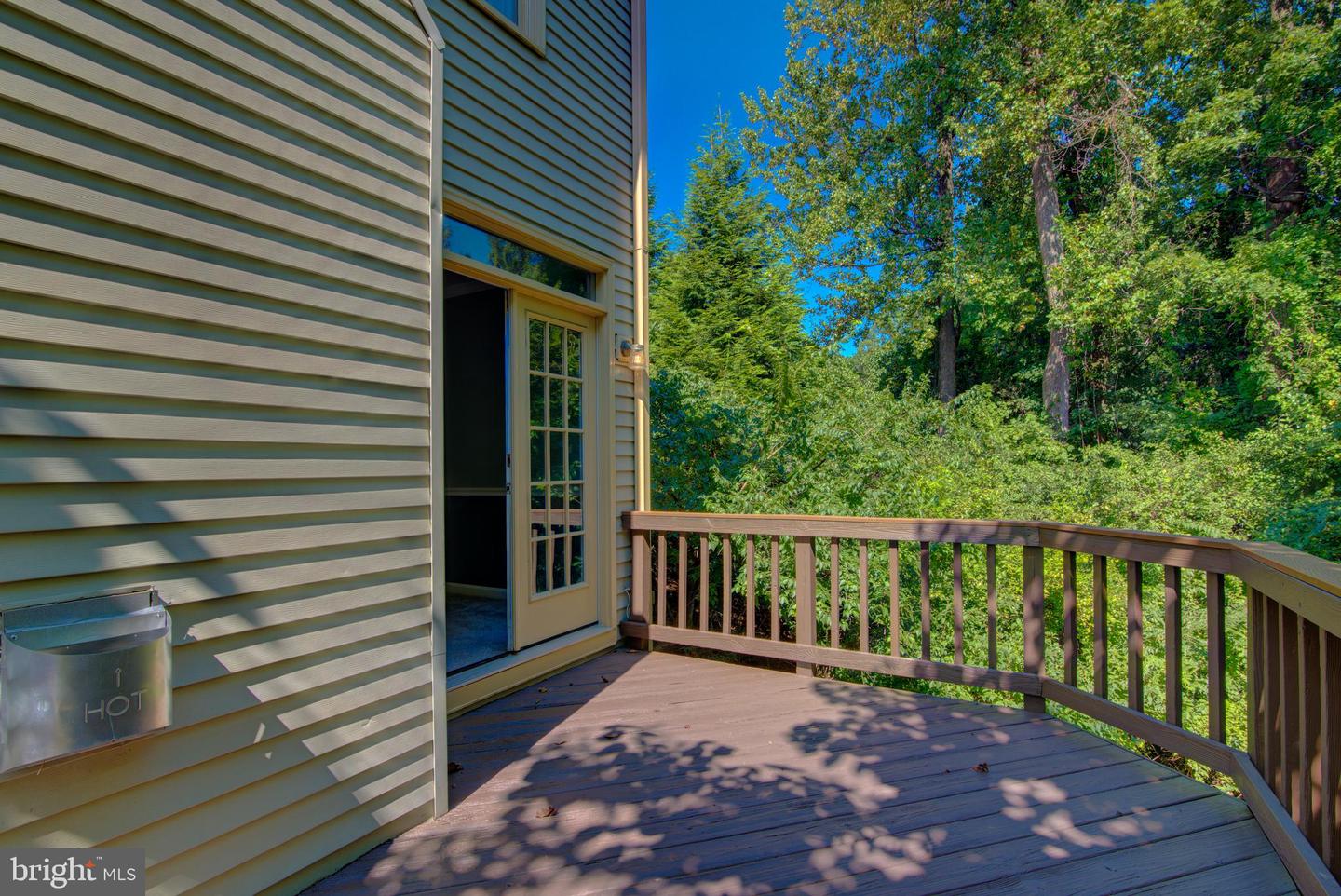 7235 WORSLEY WAY, ALEXANDRIA, Virginia 22315, 3 Bedrooms Bedrooms, ,3 BathroomsBathrooms,Residential,For sale,7235 WORSLEY WAY,VAFX2265034 MLS # VAFX2265034