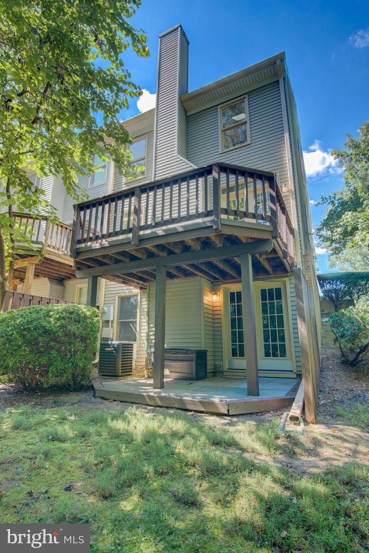 7235 WORSLEY WAY, ALEXANDRIA, Virginia 22315, 3 Bedrooms Bedrooms, ,3 BathroomsBathrooms,Residential,For sale,7235 WORSLEY WAY,VAFX2265034 MLS # VAFX2265034