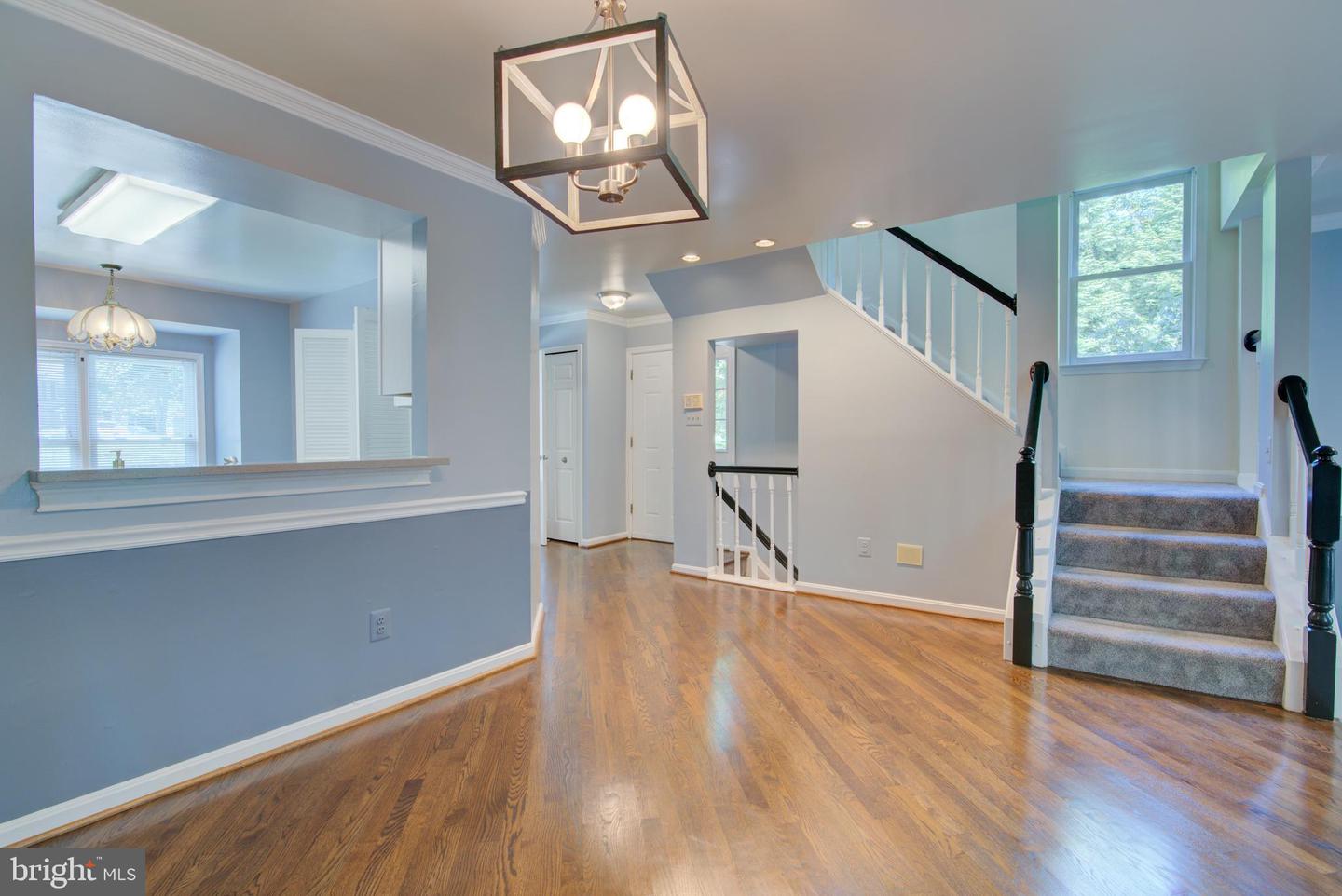 7235 WORSLEY WAY, ALEXANDRIA, Virginia 22315, 3 Bedrooms Bedrooms, ,3 BathroomsBathrooms,Residential,For sale,7235 WORSLEY WAY,VAFX2265034 MLS # VAFX2265034