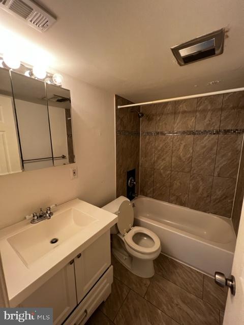 5602 BISMACH DR #204, ALEXANDRIA, Virginia 22312, 2 Bedrooms Bedrooms, ,1 BathroomBathrooms,Residential,For sale,5602 BISMACH DR #204,VAFX2265052 MLS # VAFX2265052