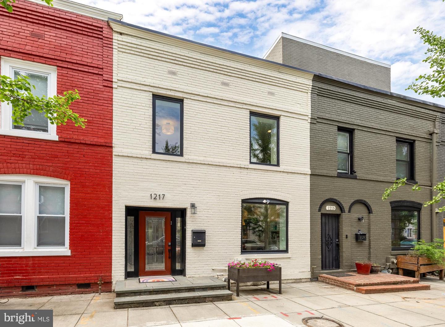 1217 CARROLLSBURG PL SW, WASHINGTON, District Of Columbia 20024, 3 Bedrooms Bedrooms, ,2 BathroomsBathrooms,Residential,For sale,1217 CARROLLSBURG PL SW,DCDC2220434 MLS # DCDC2220434