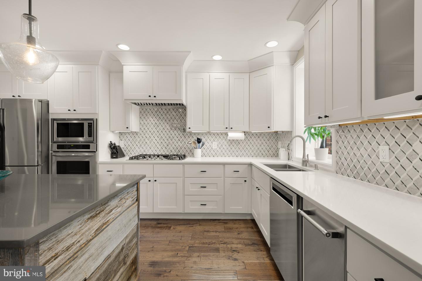 1217 CARROLLSBURG PL SW, WASHINGTON, District Of Columbia 20024, 3 Bedrooms Bedrooms, ,2 BathroomsBathrooms,Residential,For sale,1217 CARROLLSBURG PL SW,DCDC2220434 MLS # DCDC2220434