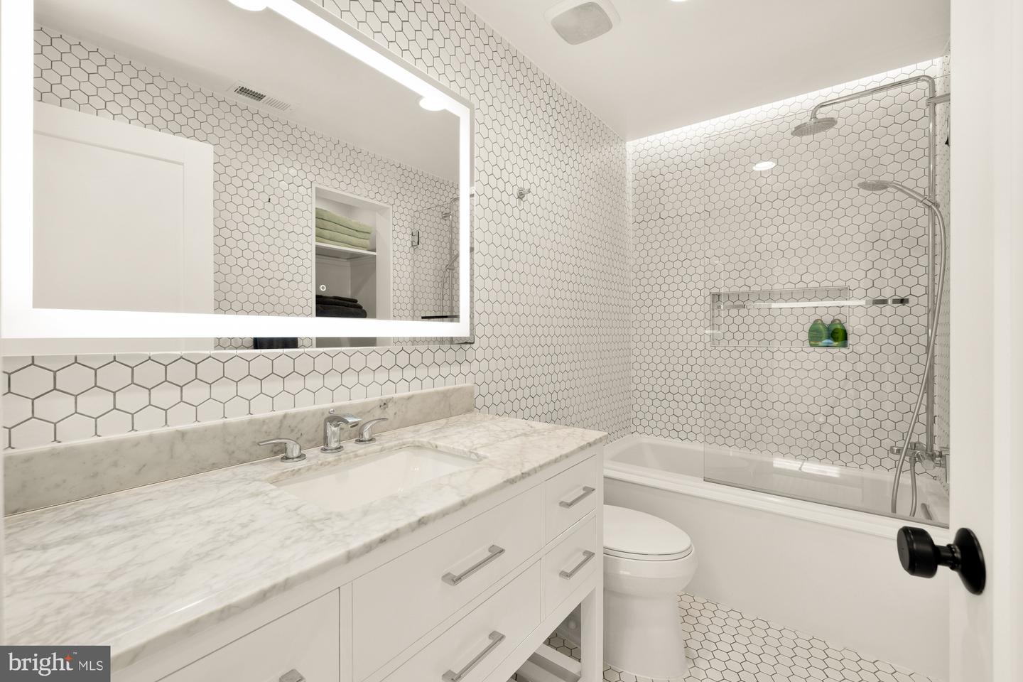 1217 CARROLLSBURG PL SW, WASHINGTON, District Of Columbia 20024, 3 Bedrooms Bedrooms, ,2 BathroomsBathrooms,Residential,For sale,1217 CARROLLSBURG PL SW,DCDC2220434 MLS # DCDC2220434