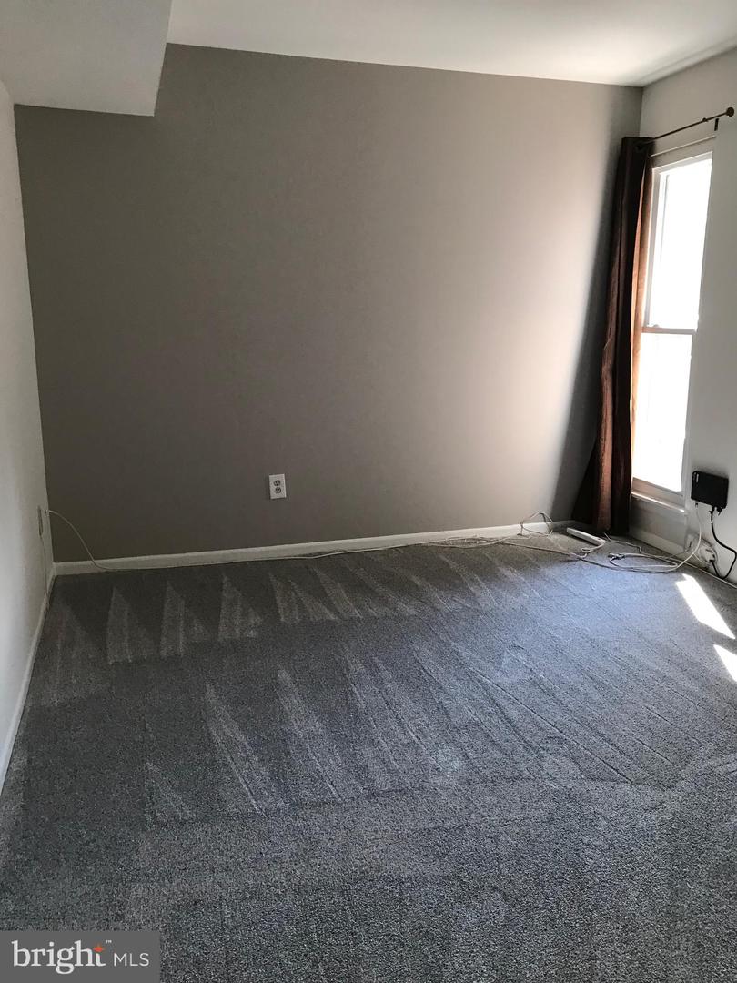 5823 ROYAL RIDGE DR #S, SPRINGFIELD, Virginia 22152, 2 Bedrooms Bedrooms, ,1 BathroomBathrooms,Residential,For sale,5823 ROYAL RIDGE DR #S,VAFX2265068 MLS # VAFX2265068