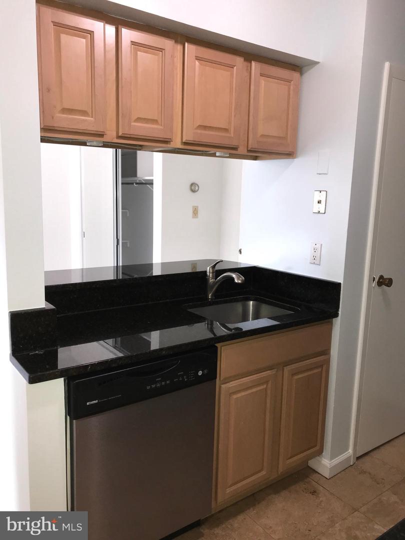 5823 ROYAL RIDGE DR #S, SPRINGFIELD, Virginia 22152, 2 Bedrooms Bedrooms, ,1 BathroomBathrooms,Residential,For sale,5823 ROYAL RIDGE DR #S,VAFX2265068 MLS # VAFX2265068