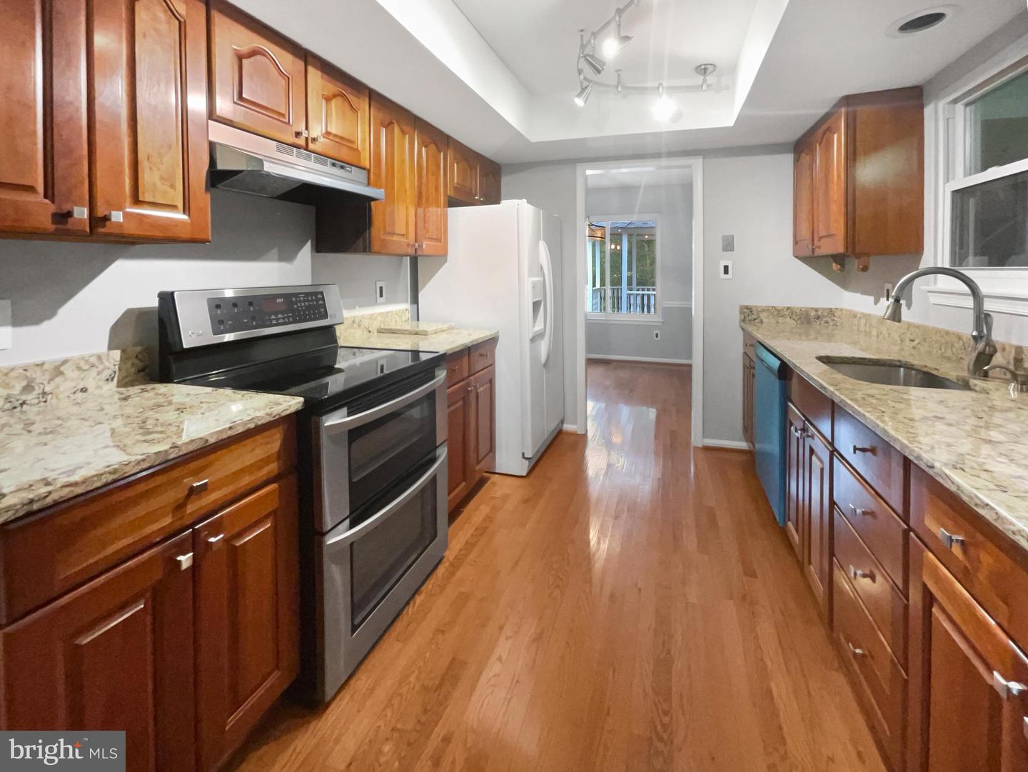 9505 SCORPIO LN, BURKE, Virginia 22015, 4 Bedrooms Bedrooms, ,3 BathroomsBathrooms,Residential,For sale,9505 SCORPIO LN,VAFX2265082 MLS # VAFX2265082