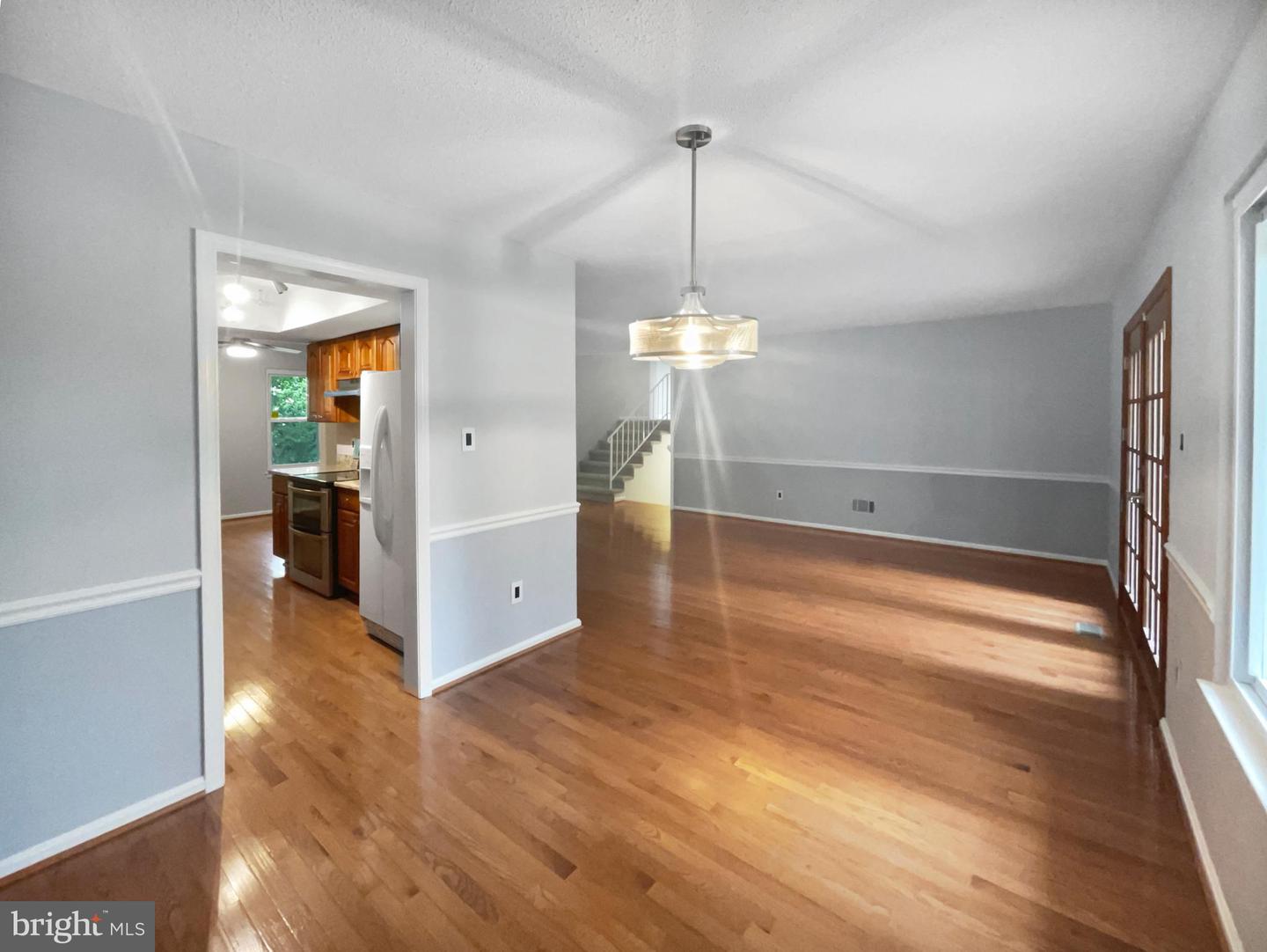 9505 SCORPIO LN, BURKE, Virginia 22015, 4 Bedrooms Bedrooms, ,3 BathroomsBathrooms,Residential,For sale,9505 SCORPIO LN,VAFX2265082 MLS # VAFX2265082