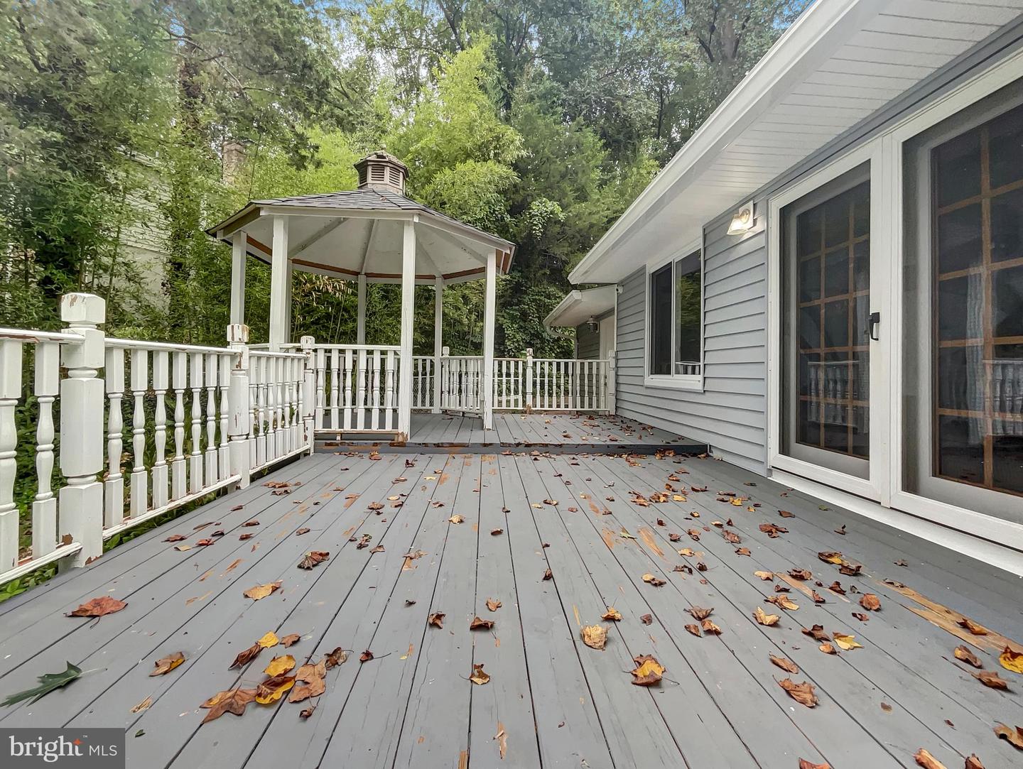 9505 SCORPIO LN, BURKE, Virginia 22015, 4 Bedrooms Bedrooms, ,3 BathroomsBathrooms,Residential,For sale,9505 SCORPIO LN,VAFX2265082 MLS # VAFX2265082