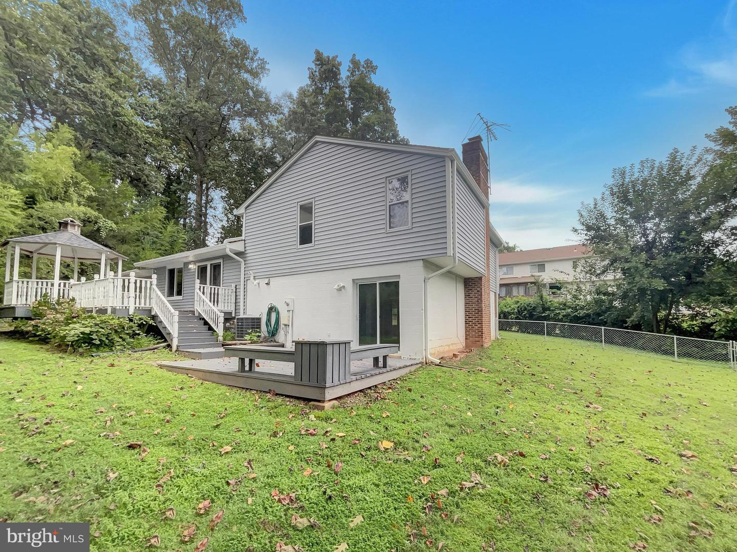9505 SCORPIO LN, BURKE, Virginia 22015, 4 Bedrooms Bedrooms, ,3 BathroomsBathrooms,Residential,For sale,9505 SCORPIO LN,VAFX2265082 MLS # VAFX2265082