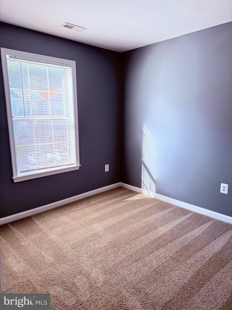 302 WESTMINSTER LN #133, STAFFORD, Virginia 22556, 3 Bedrooms Bedrooms, ,2 BathroomsBathrooms,Residential,For sale,302 WESTMINSTER LN #133,VAST2042448 MLS # VAST2042448