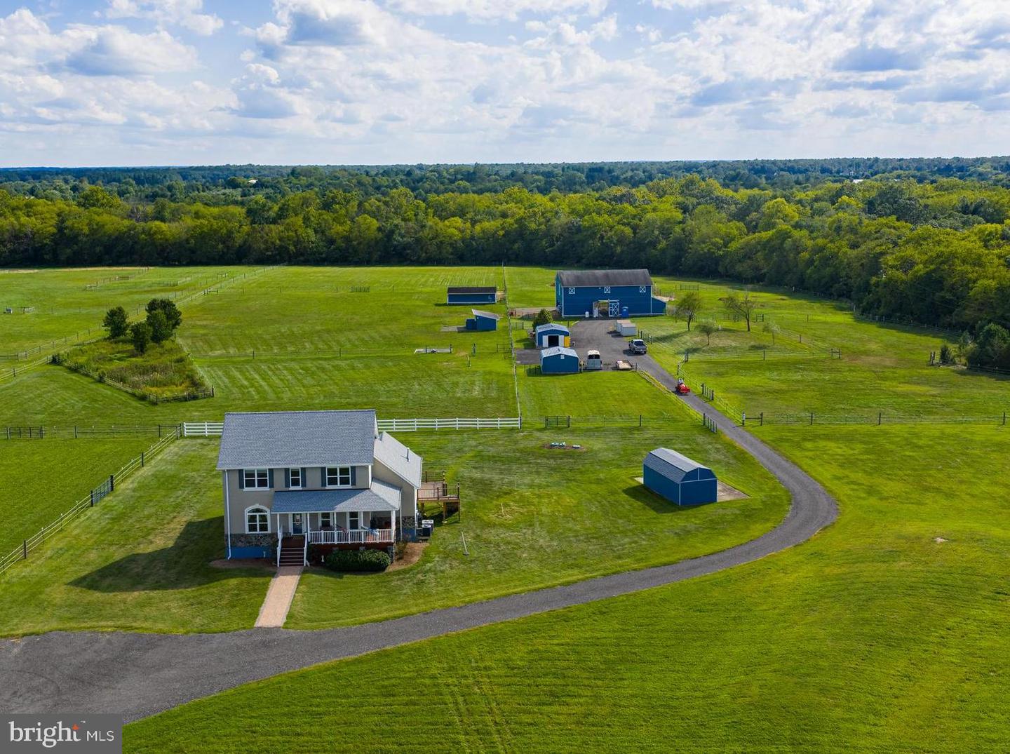11801 PARKGATE DR, NOKESVILLE, Virginia 20181, 4 Bedrooms Bedrooms, ,4 BathroomsBathrooms,Farm,For sale,11801 PARKGATE DR,VAPW2103014 MLS # VAPW2103014