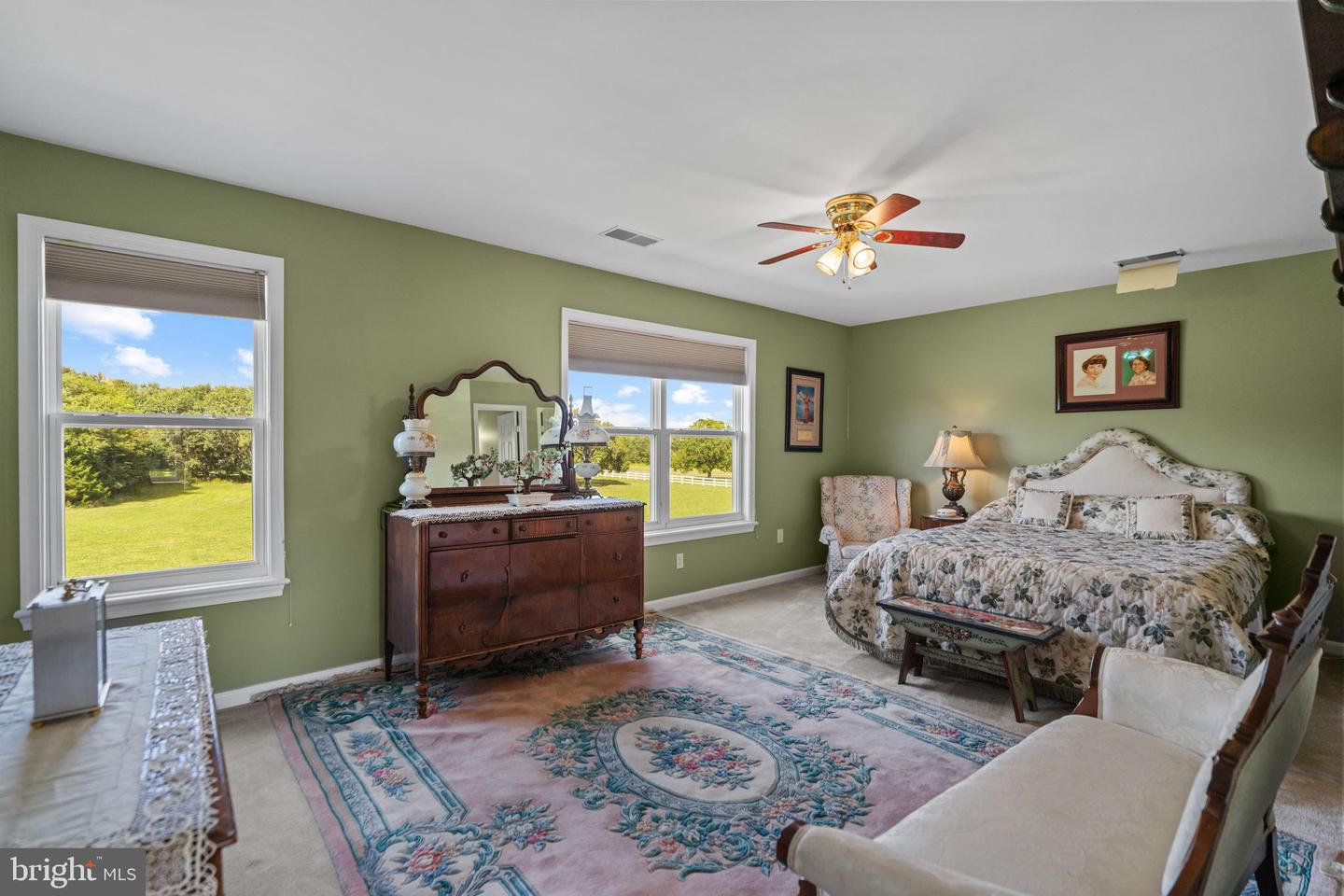 11801 PARKGATE DR, NOKESVILLE, Virginia 20181, 4 Bedrooms Bedrooms, ,4 BathroomsBathrooms,Farm,For sale,11801 PARKGATE DR,VAPW2103014 MLS # VAPW2103014