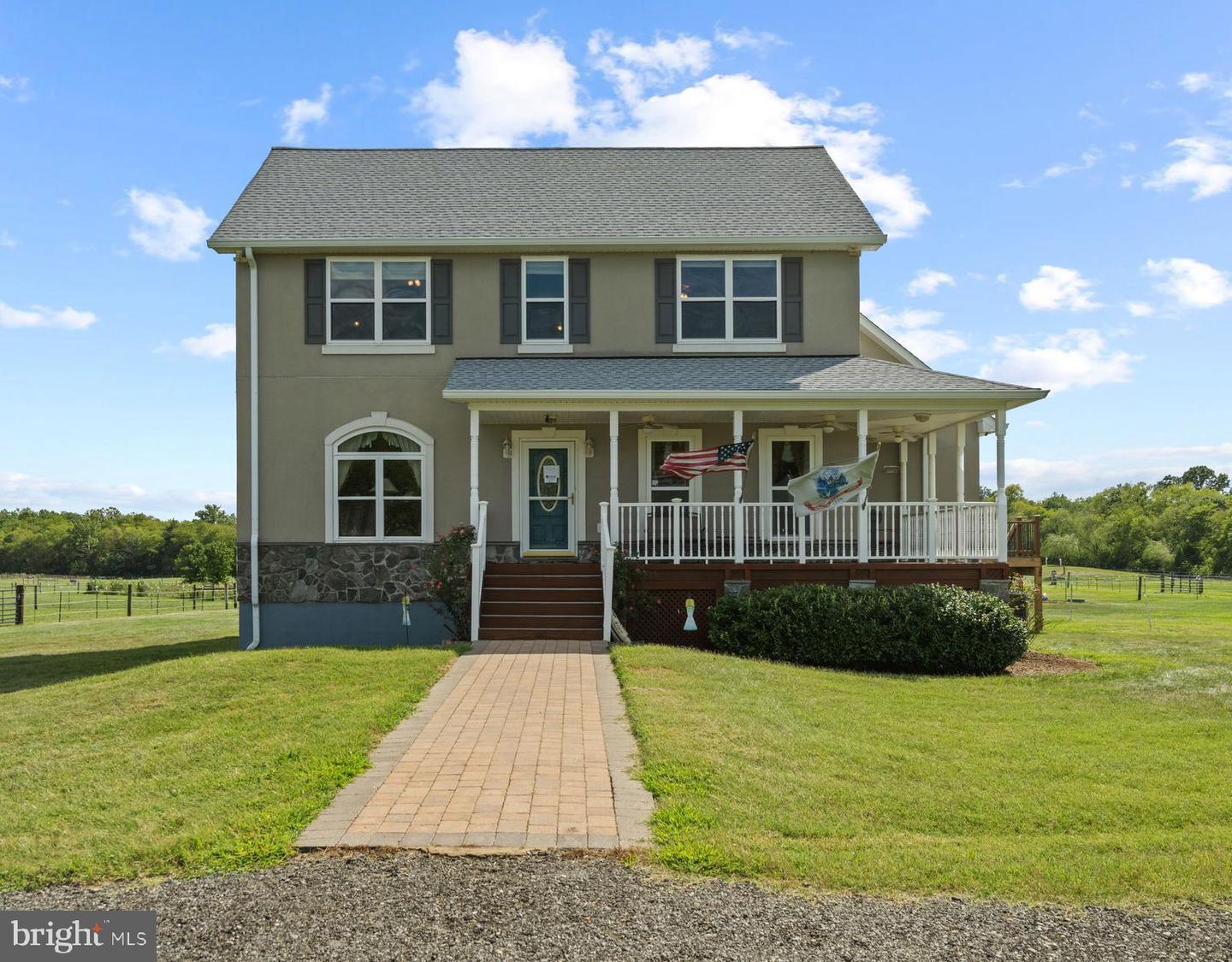 11801 PARKGATE DR, NOKESVILLE, Virginia 20181, 4 Bedrooms Bedrooms, ,4 BathroomsBathrooms,Farm,For sale,11801 PARKGATE DR,VAPW2103014 MLS # VAPW2103014