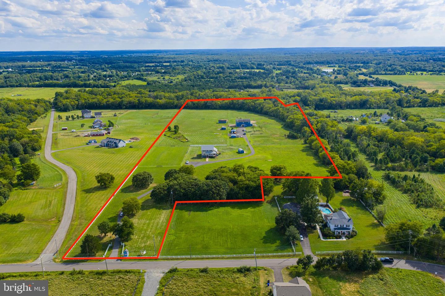 11801 PARKGATE DR, NOKESVILLE, Virginia 20181, 4 Bedrooms Bedrooms, ,4 BathroomsBathrooms,Farm,For sale,11801 PARKGATE DR,VAPW2103014 MLS # VAPW2103014