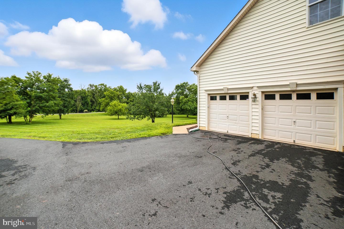42037 HEATERS ISLAND CT, LEESBURG, Virginia 20176, 5 Bedrooms Bedrooms, ,4 BathroomsBathrooms,Residential,For sale,42037 HEATERS ISLAND CT,VALO2088240 MLS # VALO2088240