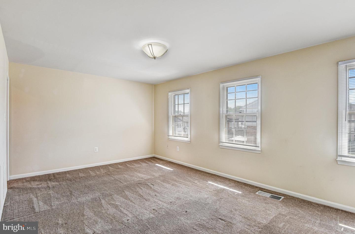 7722 CAPRON CT, LORTON, Virginia 22079, 3 Bedrooms Bedrooms, ,2 BathroomsBathrooms,Residential,For sale,7722 CAPRON CT,VAFX2236566 MLS # VAFX2236566