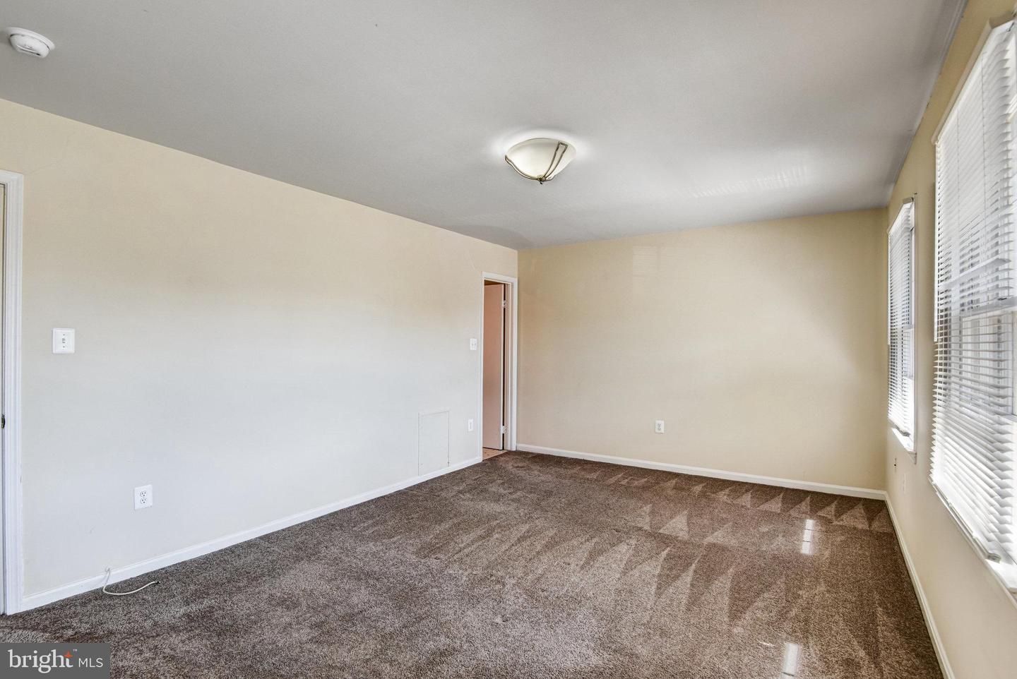 7722 CAPRON CT, LORTON, Virginia 22079, 3 Bedrooms Bedrooms, ,2 BathroomsBathrooms,Residential,For sale,7722 CAPRON CT,VAFX2236566 MLS # VAFX2236566